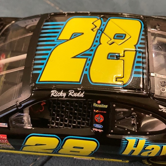 Nescar Ricky Rudd diecast car - Picture 3 of 8